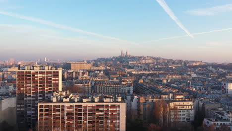 Gebäude-Sonnenuntergang-Paris-18.-Arrondissement-Frankreich-Antenne-Montmartre-Heiliges-Herz